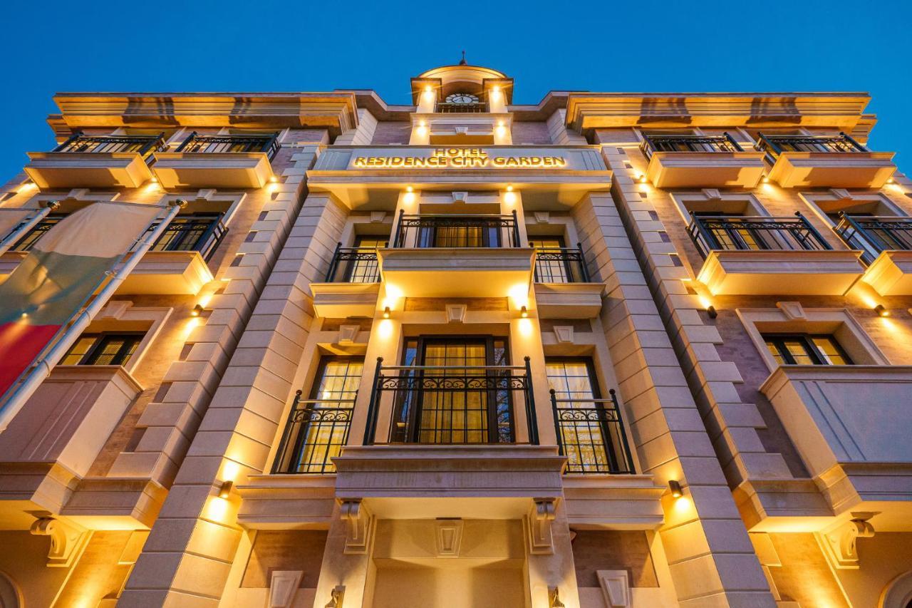 Residence City Garden - Certificate Of Excellence Top 10 Best Five-Stars City Hotels For 2024 Awarded By Htif Plovdiv Exteriör bild