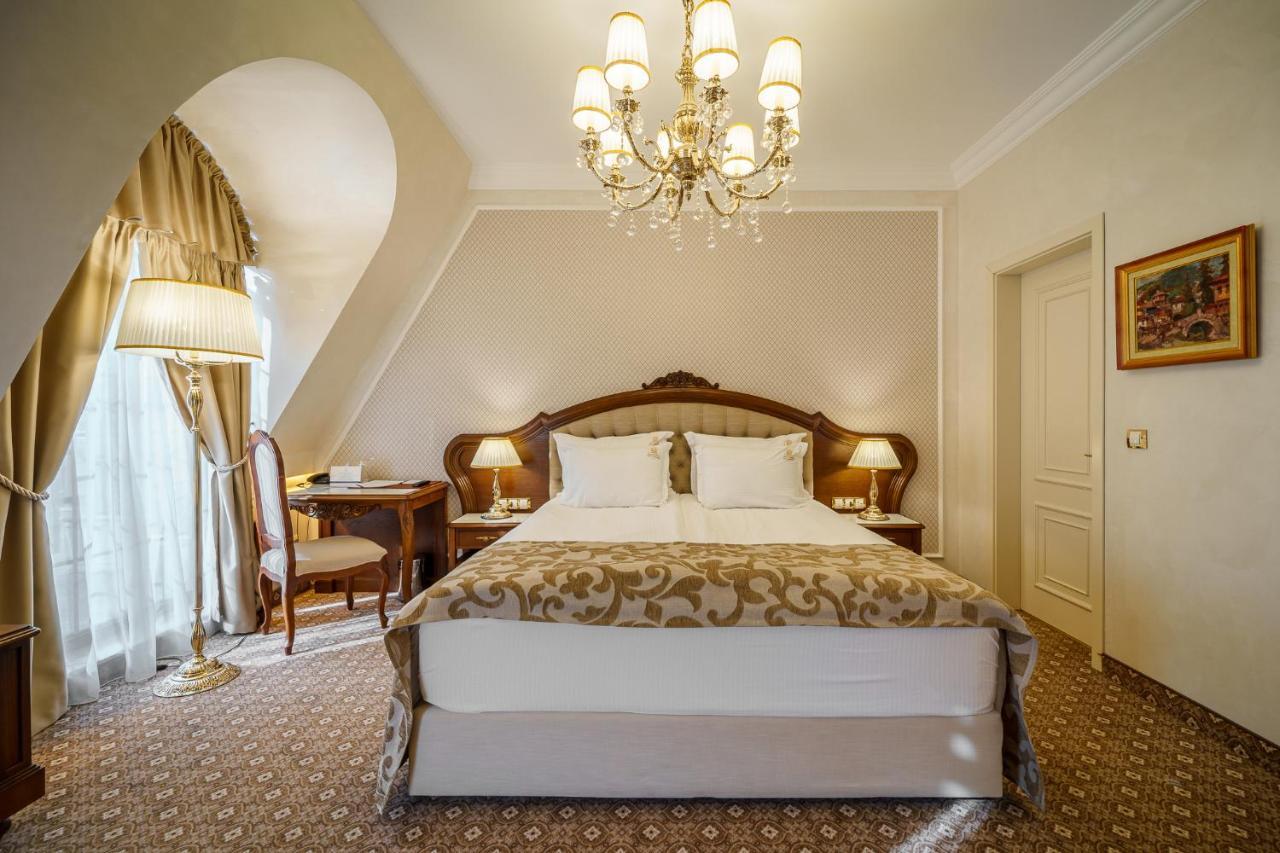 Residence City Garden - Certificate Of Excellence Top 10 Best Five-Stars City Hotels For 2024 Awarded By Htif Plovdiv Exteriör bild