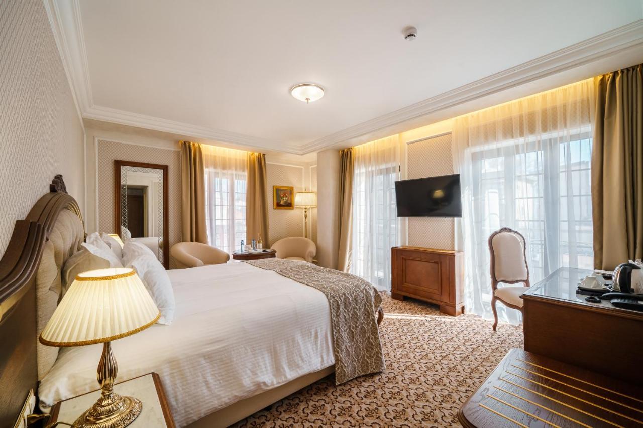 Residence City Garden - Certificate Of Excellence Top 10 Best Five-Stars City Hotels For 2024 Awarded By Htif Plovdiv Exteriör bild