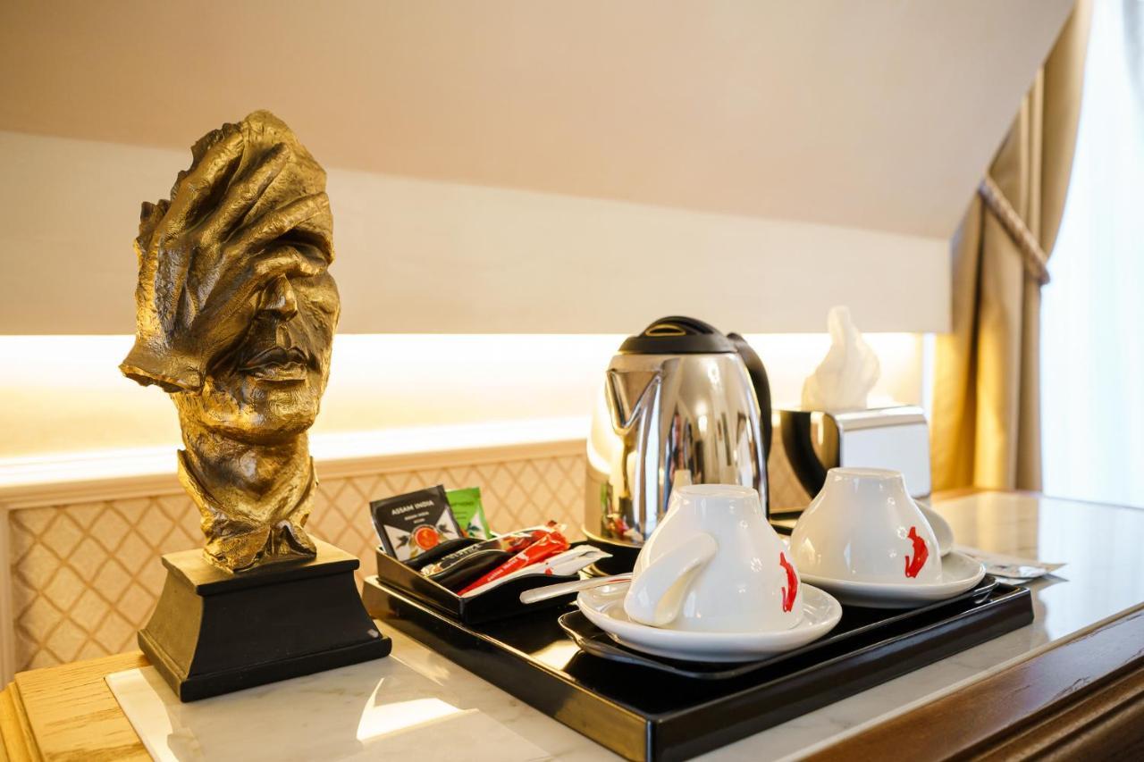 Residence City Garden - Certificate Of Excellence Top 10 Best Five-Stars City Hotels For 2024 Awarded By Htif Plovdiv Exteriör bild