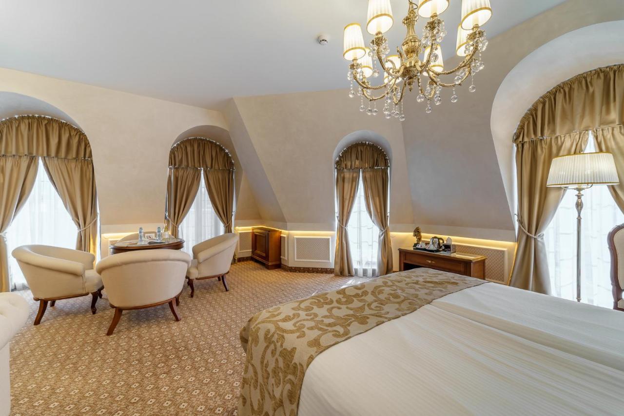 Residence City Garden - Certificate Of Excellence Top 10 Best Five-Stars City Hotels For 2024 Awarded By Htif Plovdiv Exteriör bild