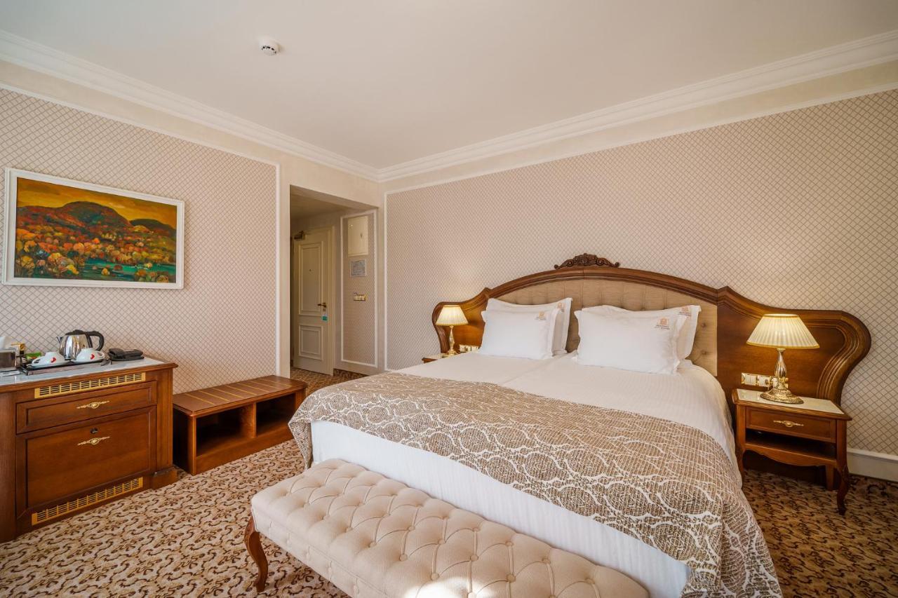 Residence City Garden - Certificate Of Excellence Top 10 Best Five-Stars City Hotels For 2024 Awarded By Htif Plovdiv Exteriör bild