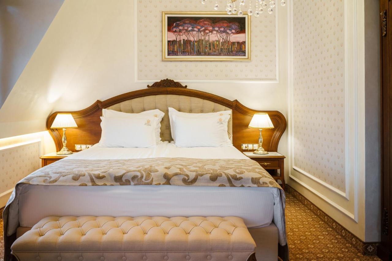 Residence City Garden - Certificate Of Excellence Top 10 Best Five-Stars City Hotels For 2024 Awarded By Htif Plovdiv Exteriör bild