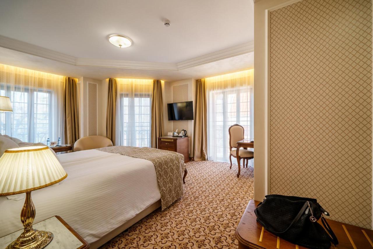 Residence City Garden - Certificate Of Excellence Top 10 Best Five-Stars City Hotels For 2024 Awarded By Htif Plovdiv Exteriör bild