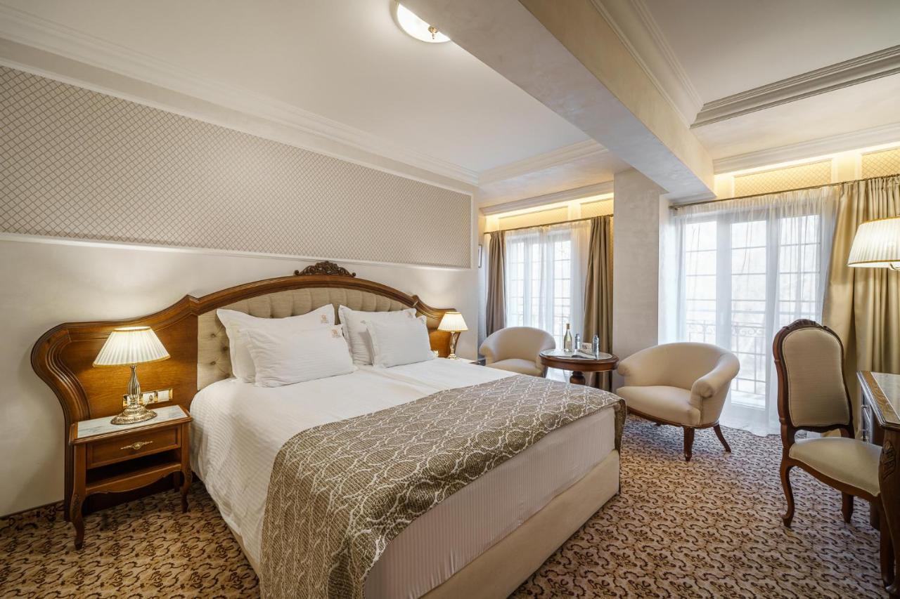 Residence City Garden - Certificate Of Excellence Top 10 Best Five-Stars City Hotels For 2024 Awarded By Htif Plovdiv Exteriör bild