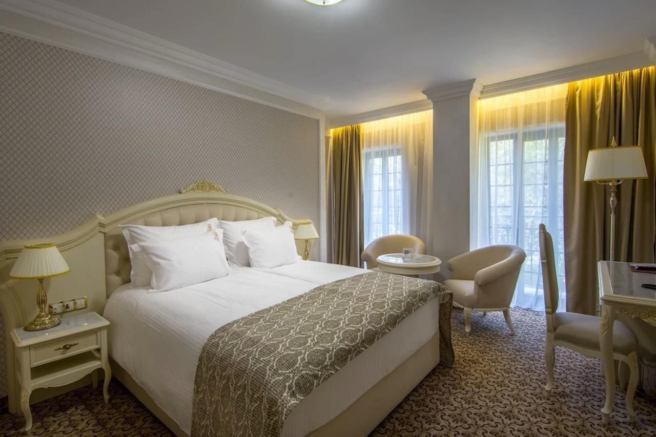 Residence City Garden - Certificate Of Excellence Top 10 Best Five-Stars City Hotels For 2024 Awarded By Htif Plovdiv Exteriör bild