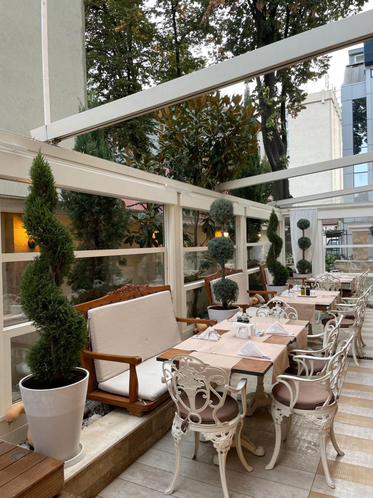 Residence City Garden - Certificate Of Excellence Top 10 Best Five-Stars City Hotels For 2024 Awarded By Htif Plovdiv Exteriör bild