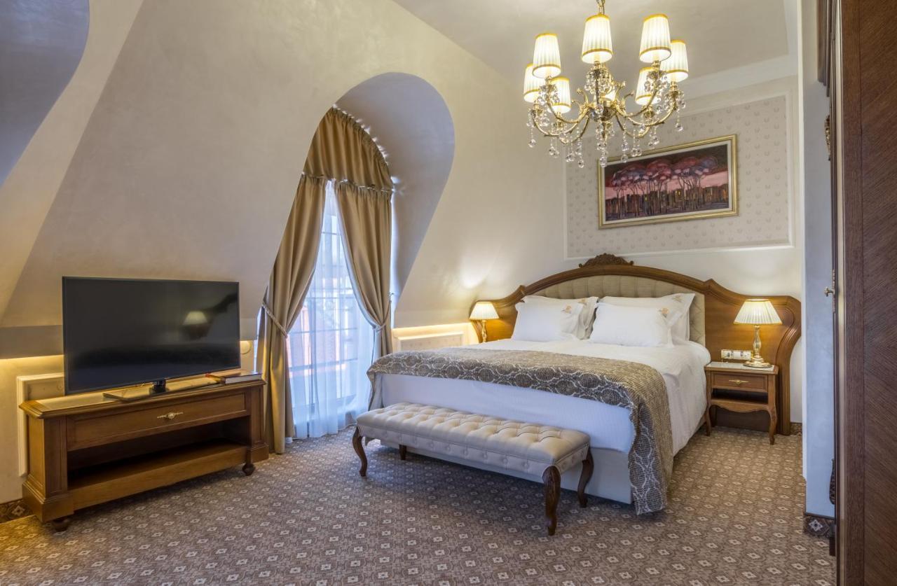 Residence City Garden - Certificate Of Excellence Top 10 Best Five-Stars City Hotels For 2024 Awarded By Htif Plovdiv Exteriör bild