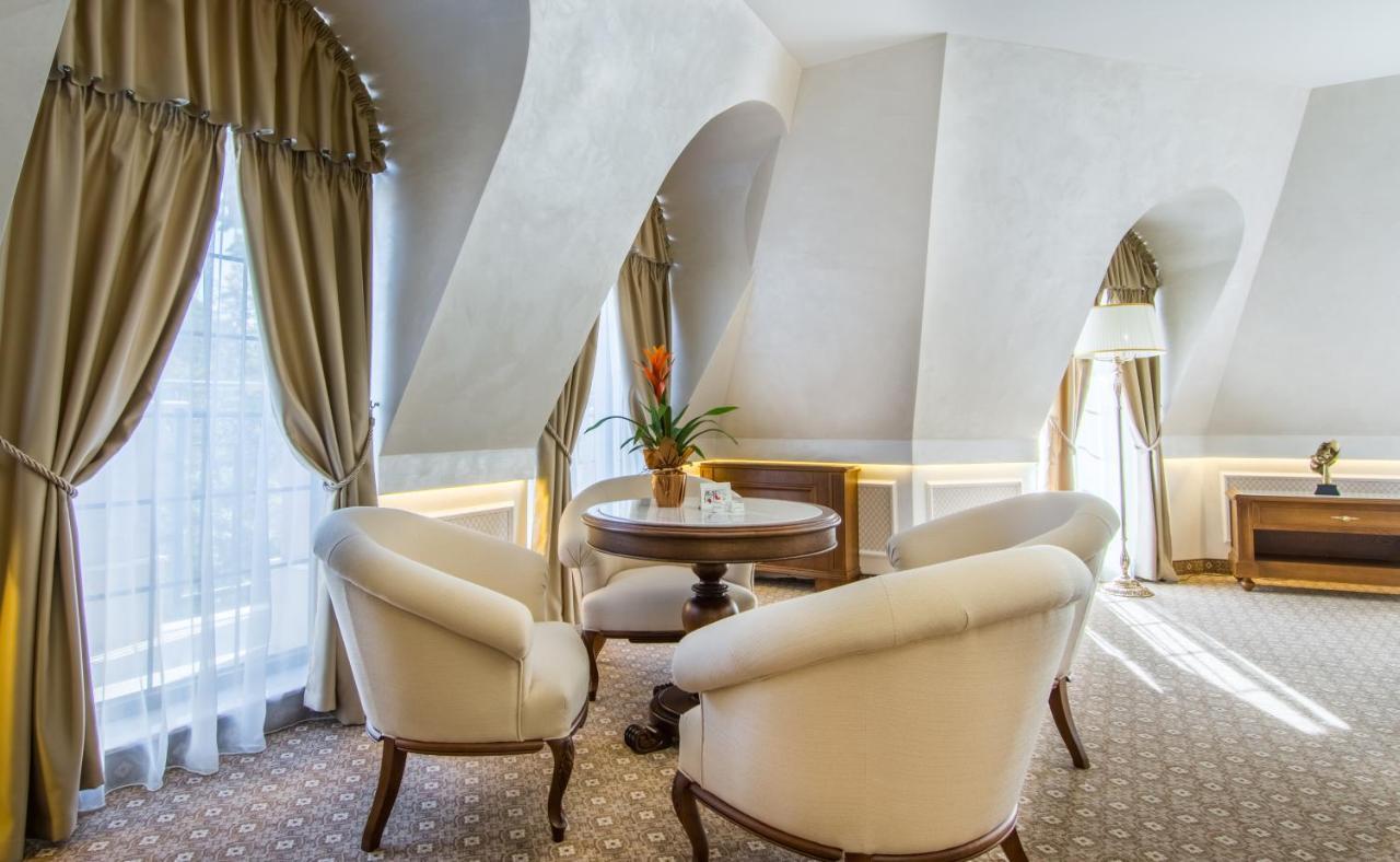 Residence City Garden - Certificate Of Excellence Top 10 Best Five-Stars City Hotels For 2024 Awarded By Htif Plovdiv Exteriör bild