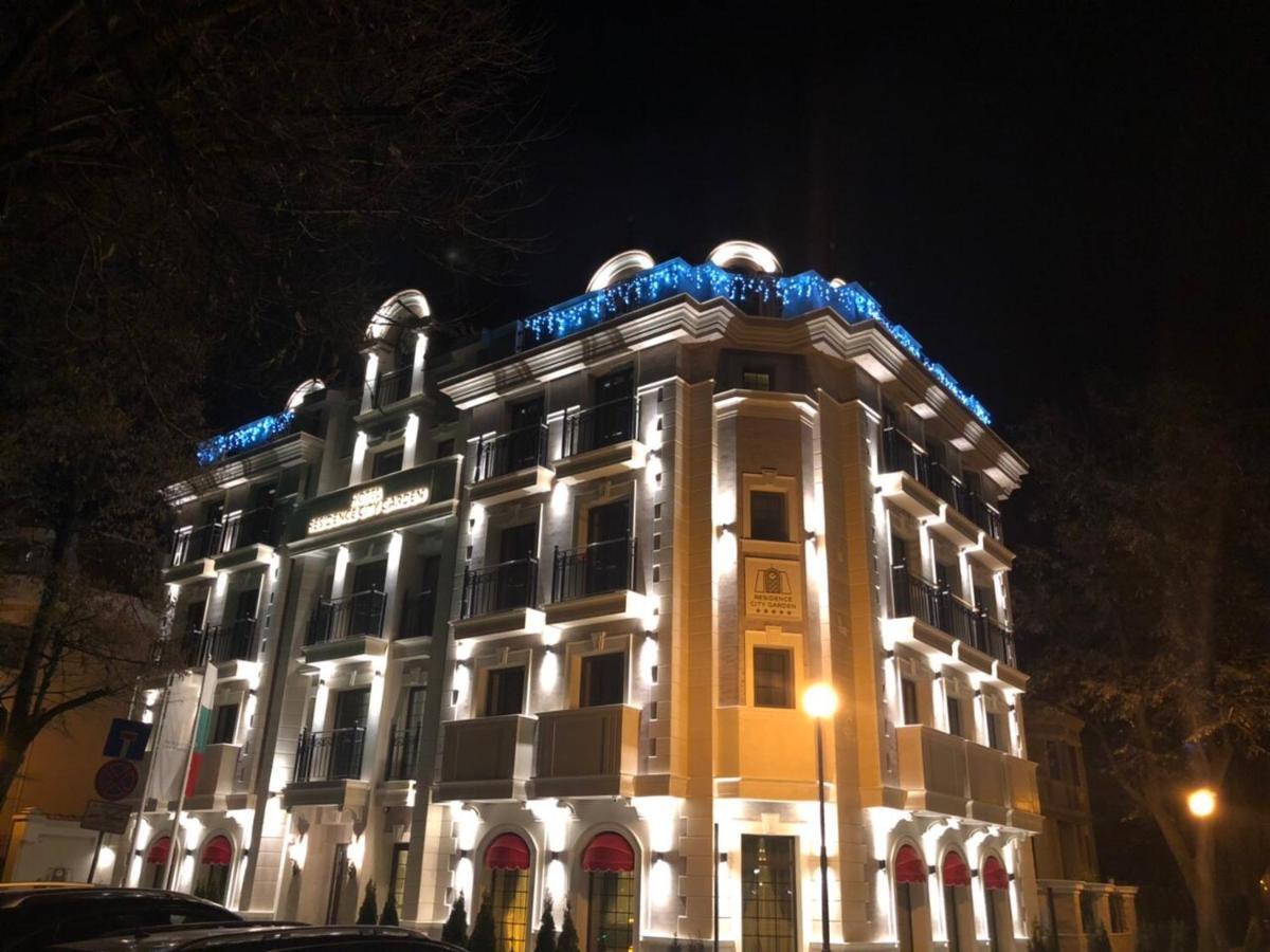 Residence City Garden - Certificate Of Excellence Top 10 Best Five-Stars City Hotels For 2024 Awarded By Htif Plovdiv Exteriör bild